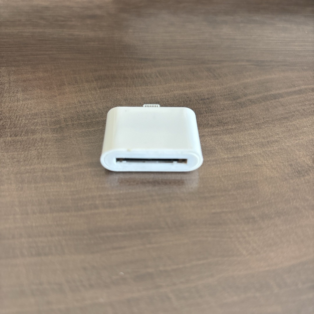 Apple(アップル)のApple Lightning - 30ピンアダプタ スマホ/家電/カメラのスマホアクセサリー(その他)の商品写真