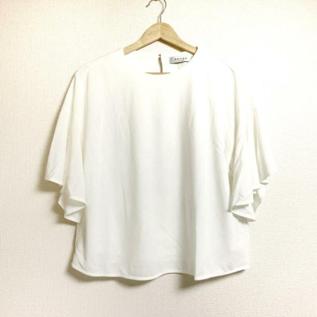 ADORE(アドーア)のADORE(アドーア) 半袖カットソー サイズ36 S レディース - 白 クルーネック レディースのトップス(カットソー(半袖/袖なし))の商品写真