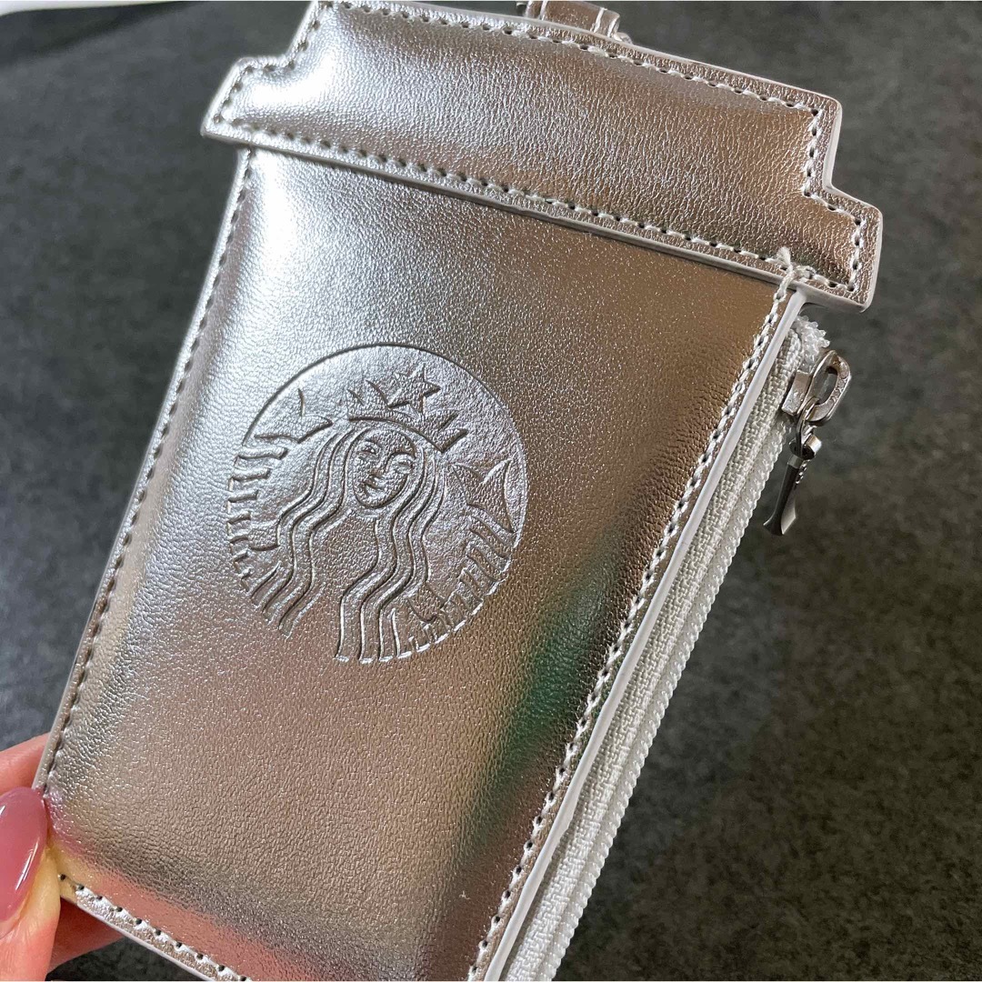 Starbucks(スターバックス)のスタバ ホリデー パスケース☆☆ レディースのファッション小物(名刺入れ/定期入れ)の商品写真