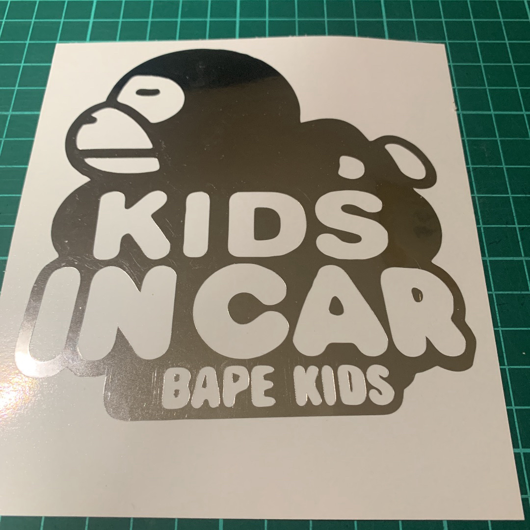 BAPE KIDS IN CAR ステッカー　マイロ 自動車/バイクの自動車(車外アクセサリ)の商品写真