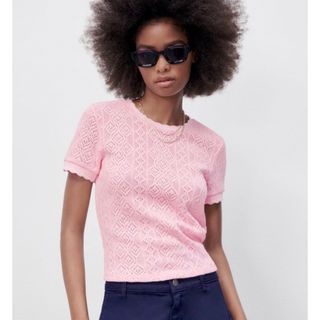 ザラ(ZARA)の美品　ZARA レース　ピンクトップス(カットソー(半袖/袖なし))