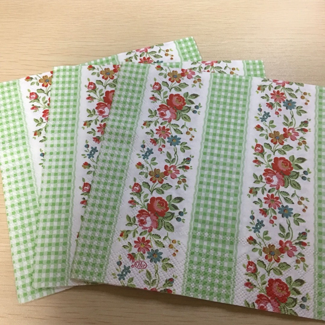 Cath Kidston(キャスキッドソン)のペーパーナプキン   キャス・キッドソン  ギンガム  グリーン   ３枚 エンタメ/ホビーのコレクション(その他)の商品写真