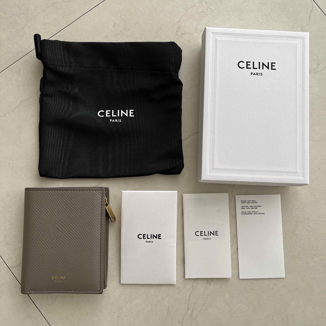 celine(セリーヌ)のCELINE セリーヌ コンパクトウォレット ペブル 二つ折り財布 レディースのファッション小物(財布)の商品写真