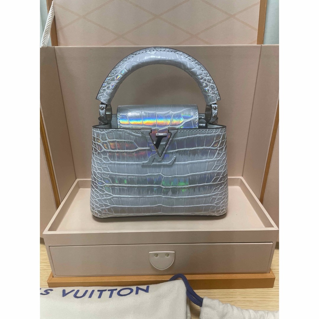 LOUIS VUITTON - ルイヴィトン カプシーヌMINIの通販 by min LOUIS VUITTON - ルイヴィトン カプシーヌMINIの通販 by min