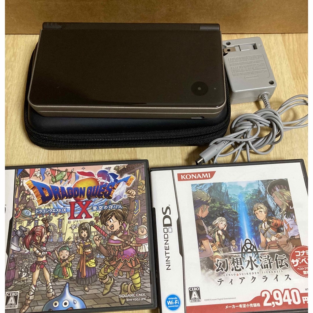 ニンテンドーDS(ニンテンドーDS)の任天堂　DS LL 美品　ニンテンドーDS エンタメ/ホビーのゲームソフト/ゲーム機本体(携帯用ゲーム機本体)の商品写真