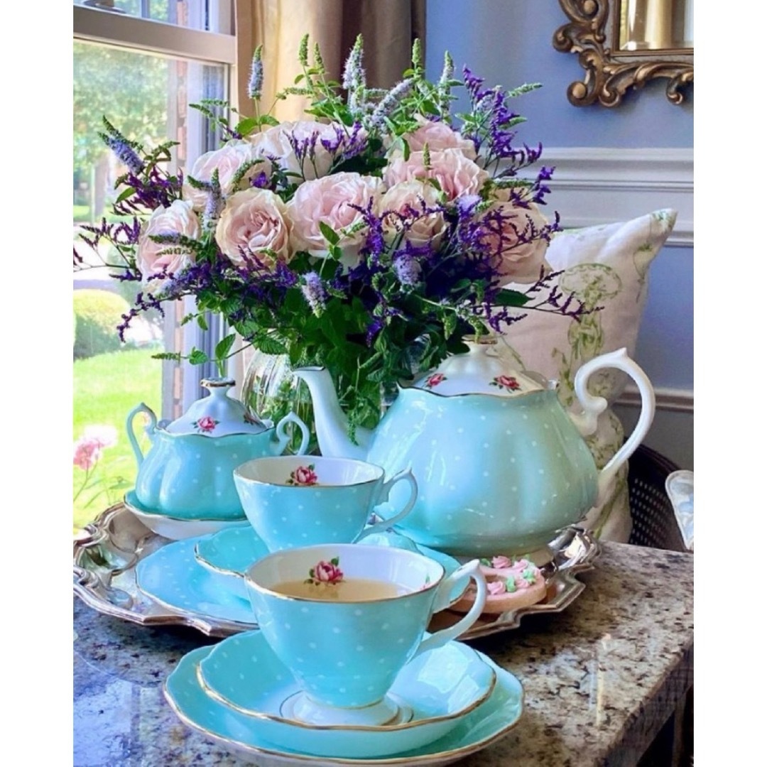 ROYAL ALBERT - 【美品】ロイヤルアルバート☆ポルカローズ ROYAL ALBERT - 【美品】ロイヤルアルバート☆ポルカローズ