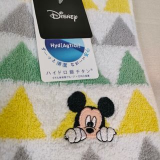 ディズニー(Disney)のハンドタオル ミッキー ループ付 お値下げ済(タオル/バス用品)