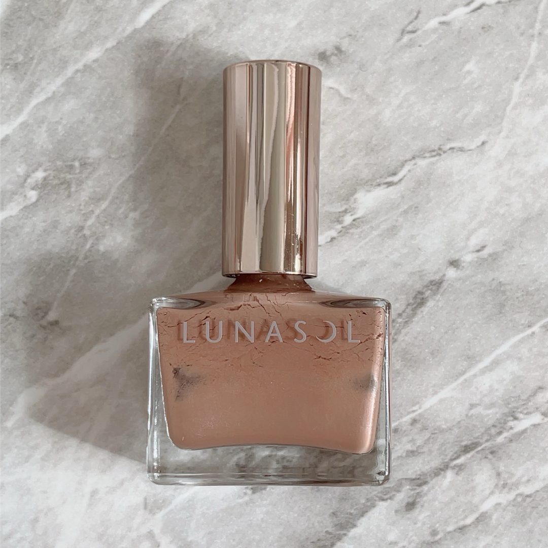 LUNASOL(ルナソル)のルナソル ネイルポリッシュ 08 Sandy Beige(12ml) コスメ/美容のネイル(マニキュア)の商品写真