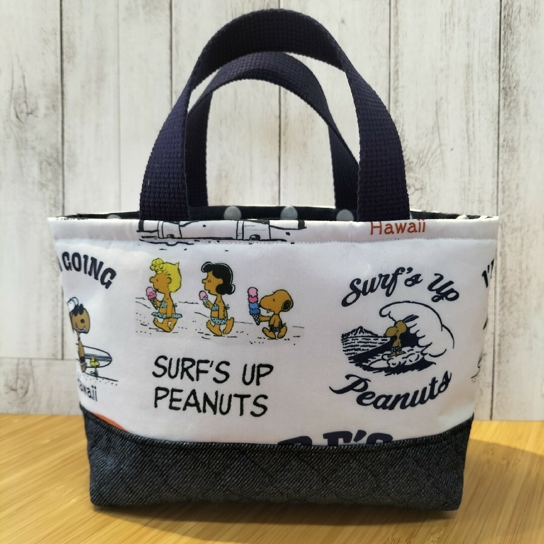 PEANUTS(ピーナッツ)のSNOOPY　洗える保冷保温バッグ　日焼けスヌーピー　保冷バッグ　お弁当袋 キッズ/ベビー/マタニティのこども用バッグ(ランチボックス巾着)の商品写真