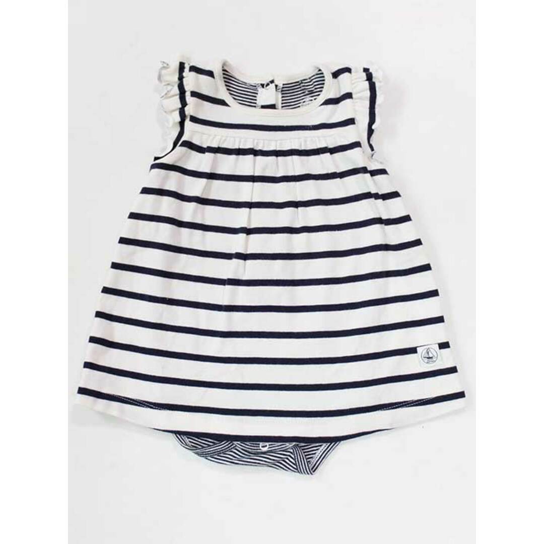 PETIT BATEAU(プチバトー)の☆プチバトー/PETIT BATEAU☆67cm 半袖ワンピオール 白×紺 【中古】子供服 キッズ kids ベビー服 baby 女の子 夏 035032 onepi キッズ/ベビー/マタニティのベビー服(~85cm)(カバーオール)の商品写真