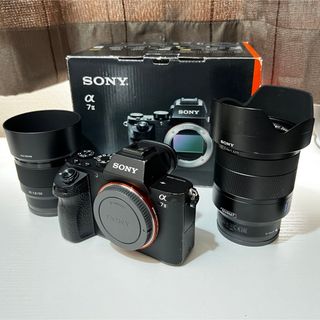 ソニー(SONY)のSONY a7IIボディ,24-70mm F4,50mm F1.8他(ミラーレス一眼)