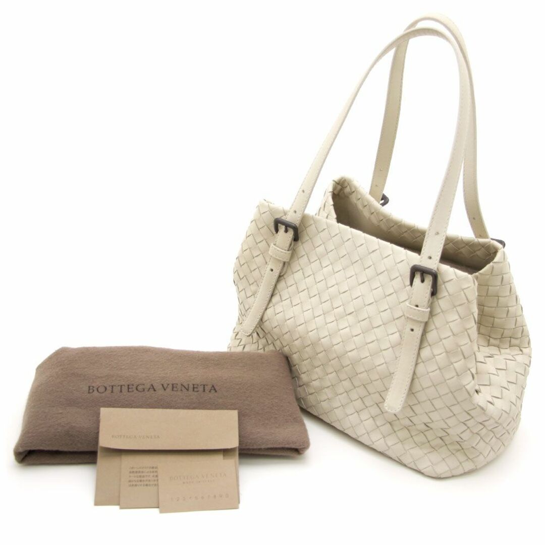 Bottega Veneta(ボッテガヴェネタ)の良品 BOTTEGA VENETA トートバッグ イントレチャート ナッパ ミニ チェスタバッグ 481709 ホワイト系 イタリア製 ボッテガ ヴェネタ 白 ハンドバッグ レディースのバッグ(トートバッグ)の商品写真