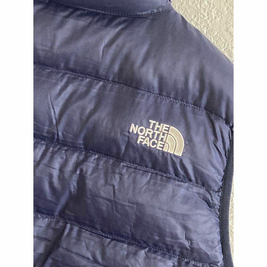 THE NORTH FACE(ザノースフェイス)の新品⭐️ノースフェイス　キッズダウンベスト　ネイビー　150 韓国限定 キッズ/ベビー/マタニティのキッズ服男の子用(90cm~)(ジャケット/上着)の商品写真