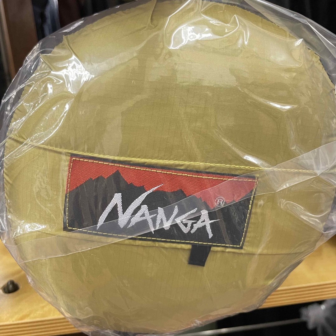 NANGA(ナンガ)のナンガ オリジナルオーロラライト450DX コヨーテ 新品未使用 別注 日本製 スポーツ/アウトドアのアウトドア(寝袋/寝具)の商品写真