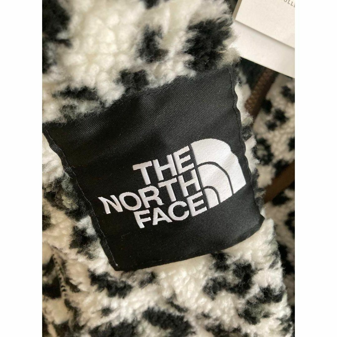 THE NORTH FACE(ザノースフェイス)の新品⭐️ノースフェイス　フリースボアジャケットレオパードクリームM韓国限定 レディースのジャケット/アウター(ブルゾン)の商品写真