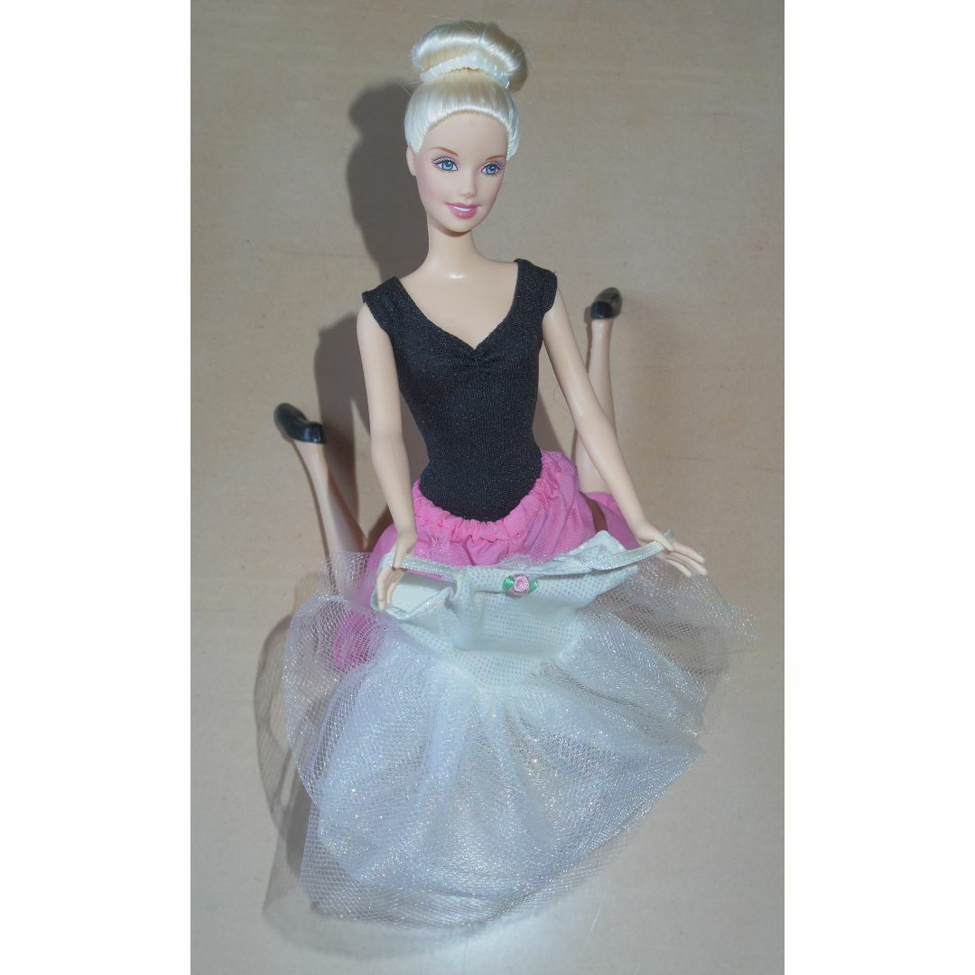 MATTEL(マテル)の2000年バービー Barbieバレリーナ白人💘ヴィンテージ レア エンタメ/ホビーのおもちゃ/ぬいぐるみ(その他)の商品写真