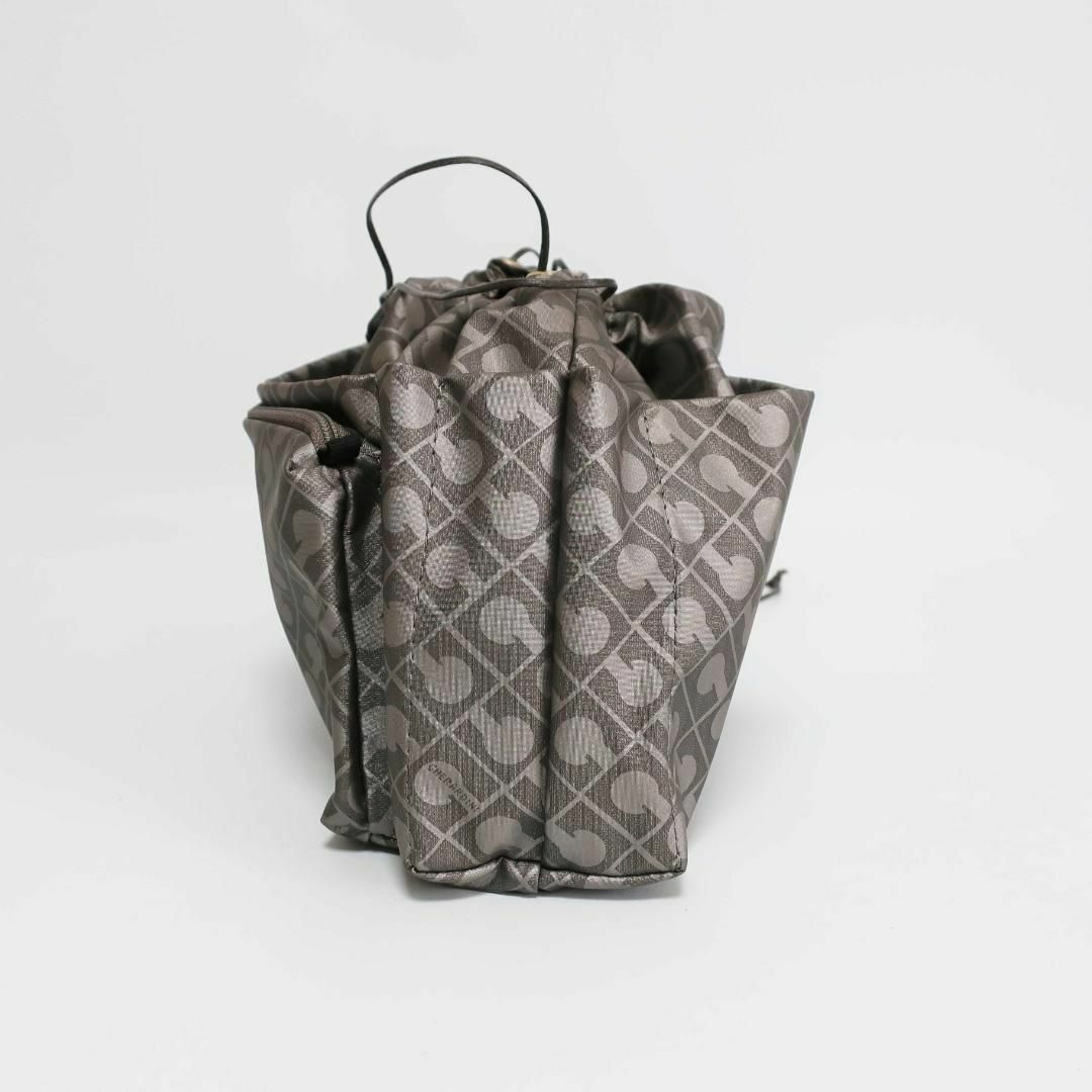 GHERARDINI(ゲラルディーニ)の正規品 ゲラルディーニ GHERARDINI ソフティ Softy 巾着 カード レディースのバッグ(クラッチバッグ)の商品写真