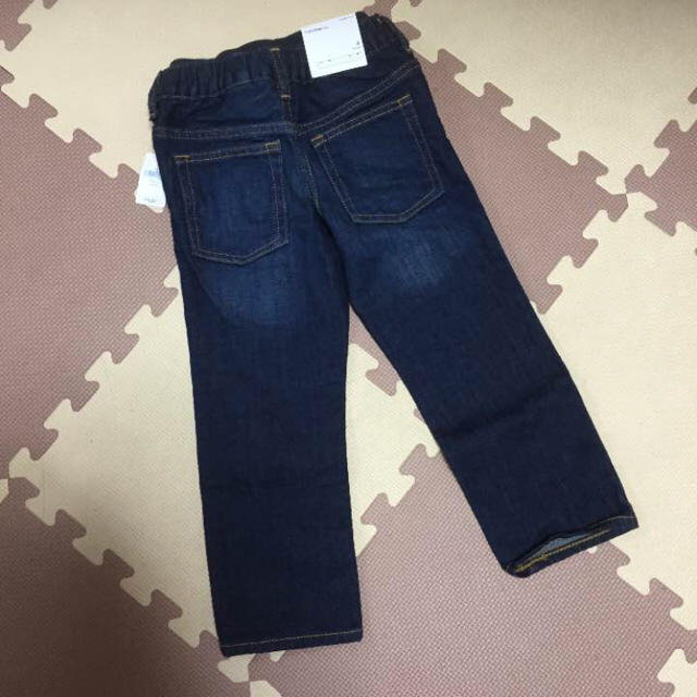 babyGAP(ベビーギャップ)の【新品】babygap ジーンズ　4years キッズ/ベビー/マタニティのキッズ服男の子用(90cm~)(パンツ/スパッツ)の商品写真