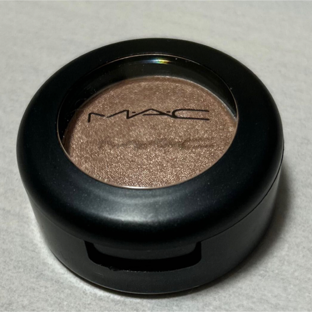 MAC(マック)のMAC オールザットグリッターズ コスメ/美容のベースメイク/化粧品(アイシャドウ)の商品写真