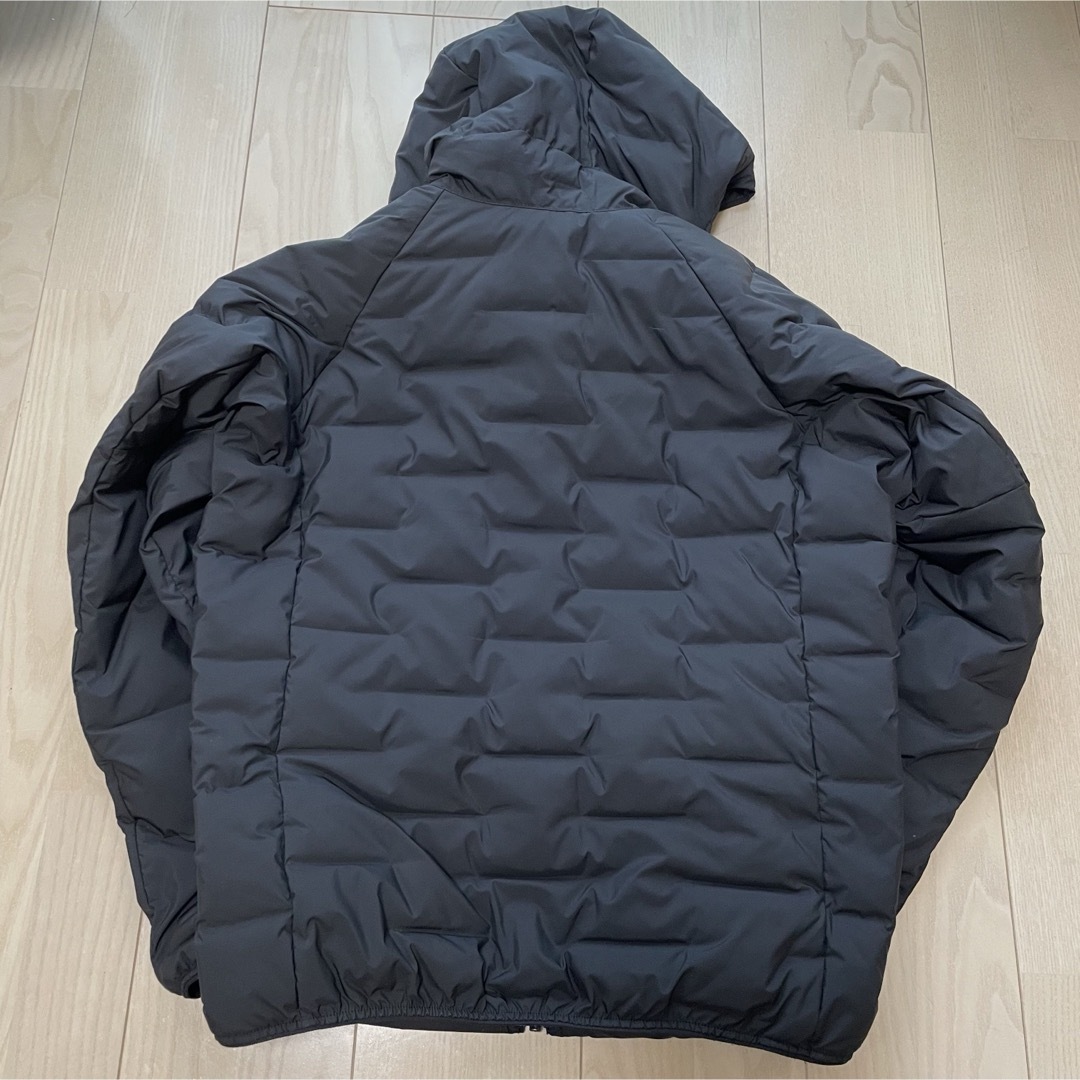 UNIQLO(ユニクロ)のユニクロ　パフテックパーカ　ブラック メンズのジャケット/アウター(ダウンジャケット)の商品写真