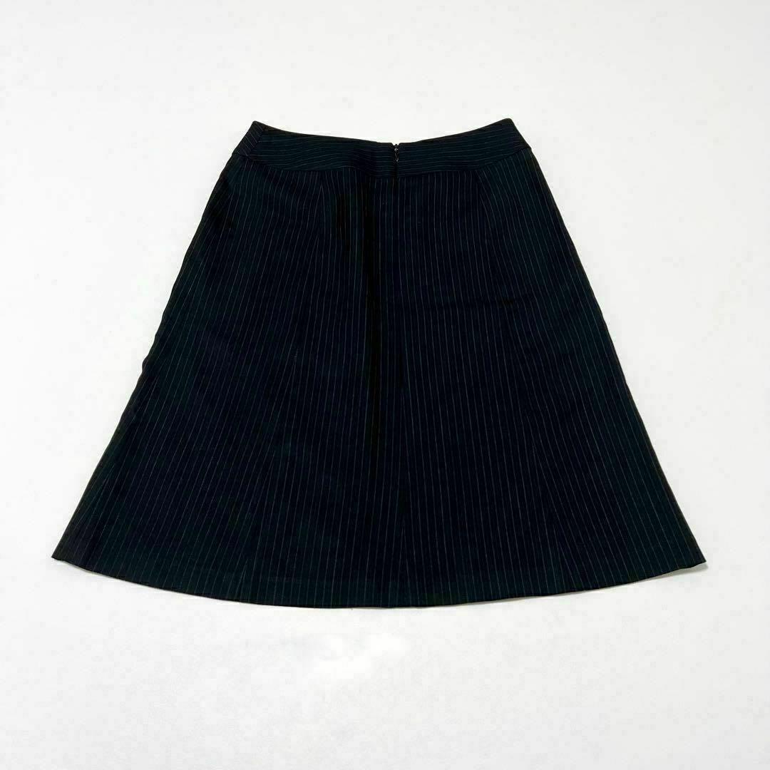 NATURAL BEAUTY BASIC(ナチュラルビューティーベーシック)のナチュラルビューティーベーシック スカート 台形 ストライプ ウールシルク XS レディースのスカート(ひざ丈スカート)の商品写真