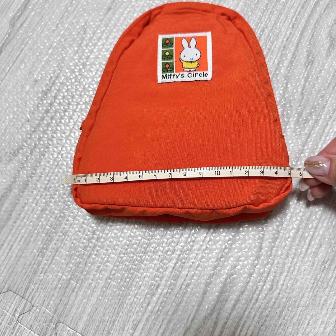 ミッフィー コンパクト リュック オレンジ レディースのバッグ(リュック/バックパック)の商品写真
