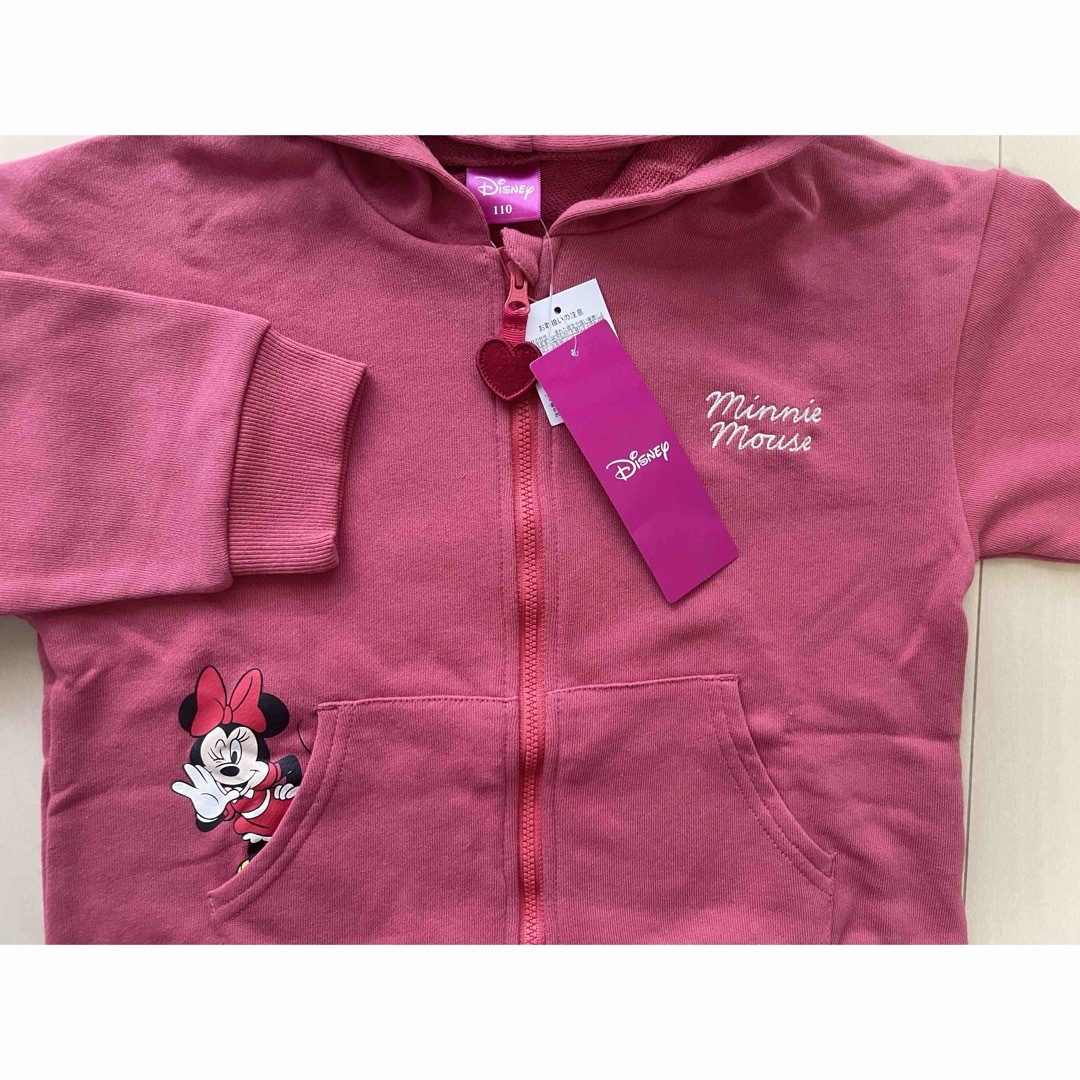 Disney(ディズニー)のディズニー　Disney ミニー　パーカー　110 キッズ/ベビー/マタニティのキッズ服女の子用(90cm~)(ジャケット/上着)の商品写真