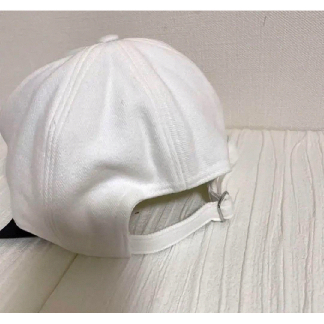 N°21(ヌメロヴェントゥーノ)の新品 N°21 ヌメロヴェントゥーノ 白 キャップ 帽子 レディースの帽子(キャップ)の商品写真