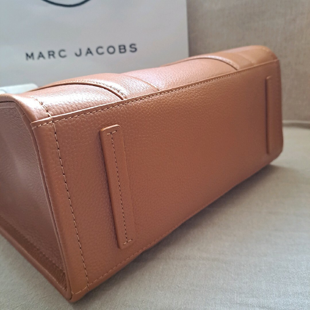 MARC JACOBS(マークジェイコブス)のMARC JACOBS　トートバッグ　ショルダーバッグ　ハンドバッグ　A4収納可 レディースのバッグ(トートバッグ)の商品写真