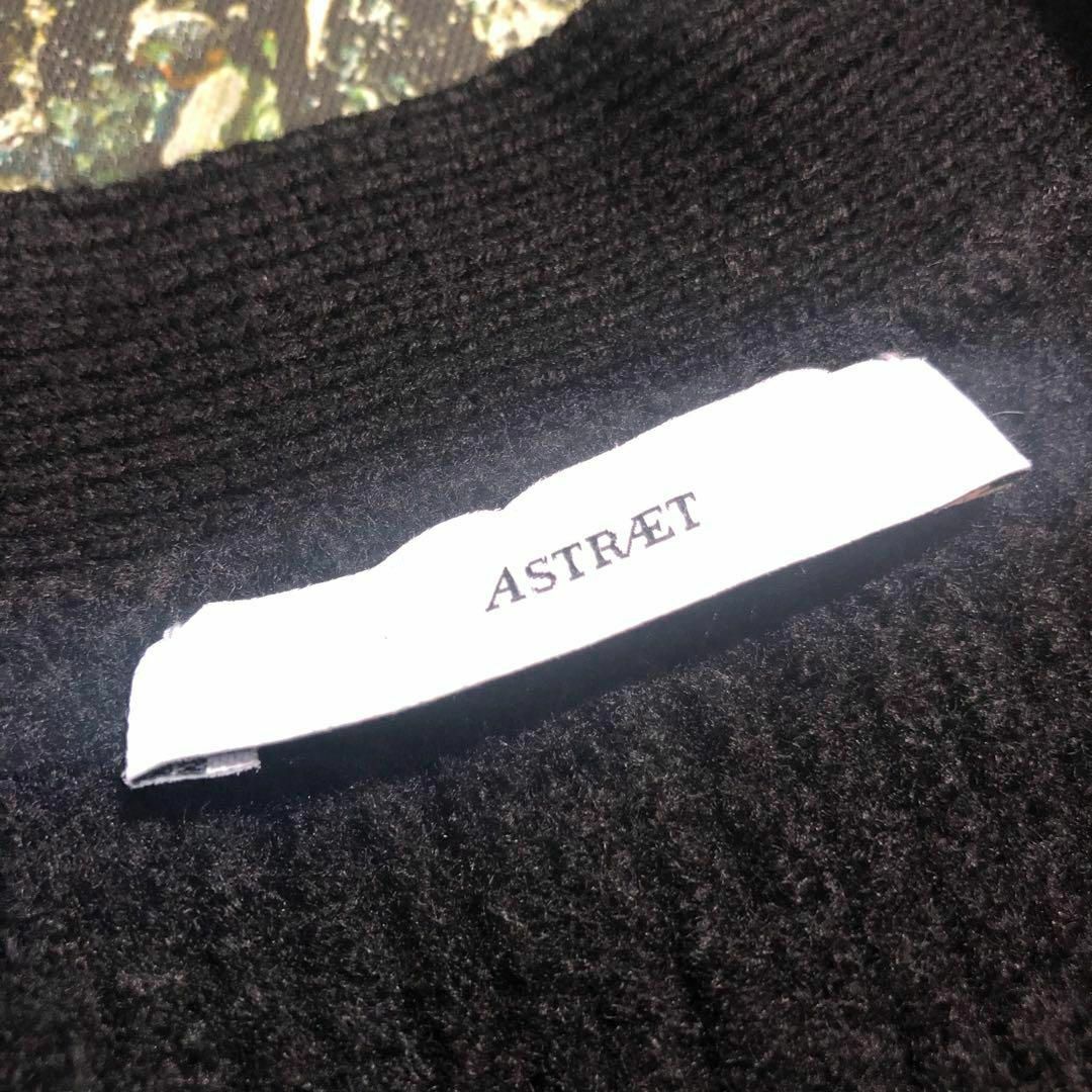 ASTRAET(アストラット)のアストラット-ASTRET-リブニットリアルファーカーディガン レディースのトップス(カーディガン)の商品写真