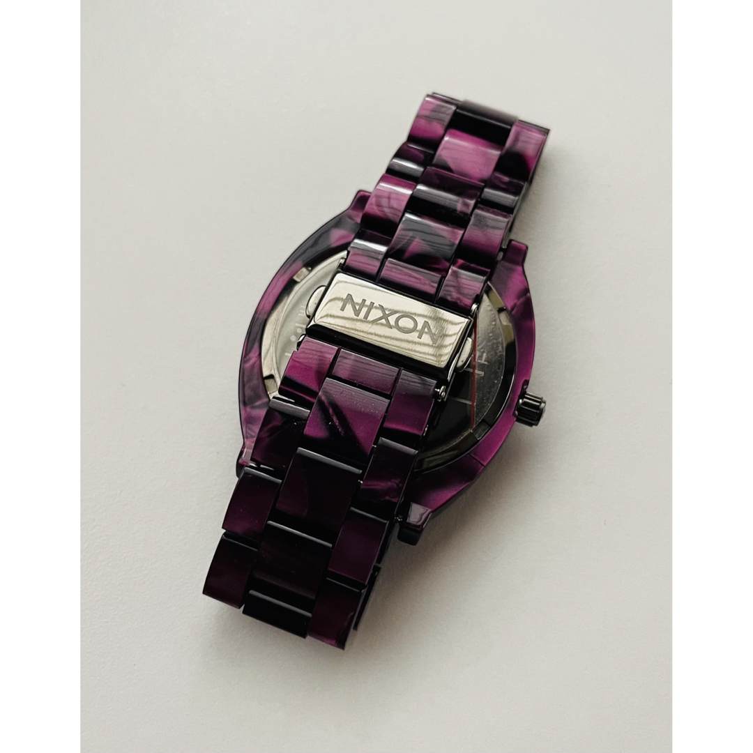 NIXON(ニクソン)の【電池新品の美品】NIXONのTIME TELLER ベルベットパープルカラー② レディースのファッション小物(腕時計)の商品写真