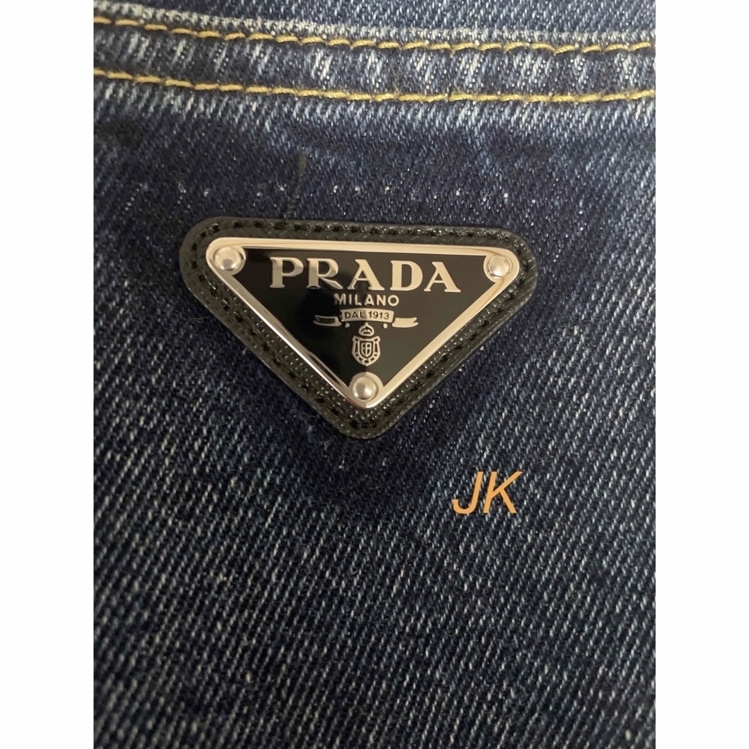 PRADA(プラダ)の週末限定　美品　PRADA プラダ　5ポケットデニムパンツ  24 レディースのパンツ(デニム/ジーンズ)の商品写真