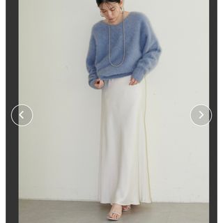 ビューティアンドユースユナイテッドアローズ(BEAUTY&YOUTH UNITED ARROWS)の新品未使用【LARUTA】サテンナロースカート(ロングスカート)