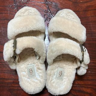 アグ(UGG)のアグUGG レディース　サンダル(サンダル)