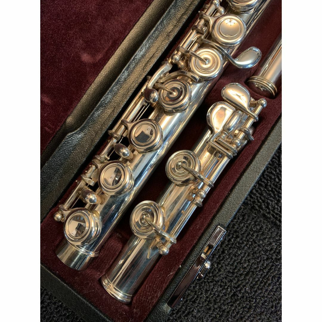 ヤマハ(ヤマハ)のフルート　ヤマハ　YFL-517　美品　頭部銀　FLUTE YAMAHA　28万 楽器の管楽器(フルート)の商品写真