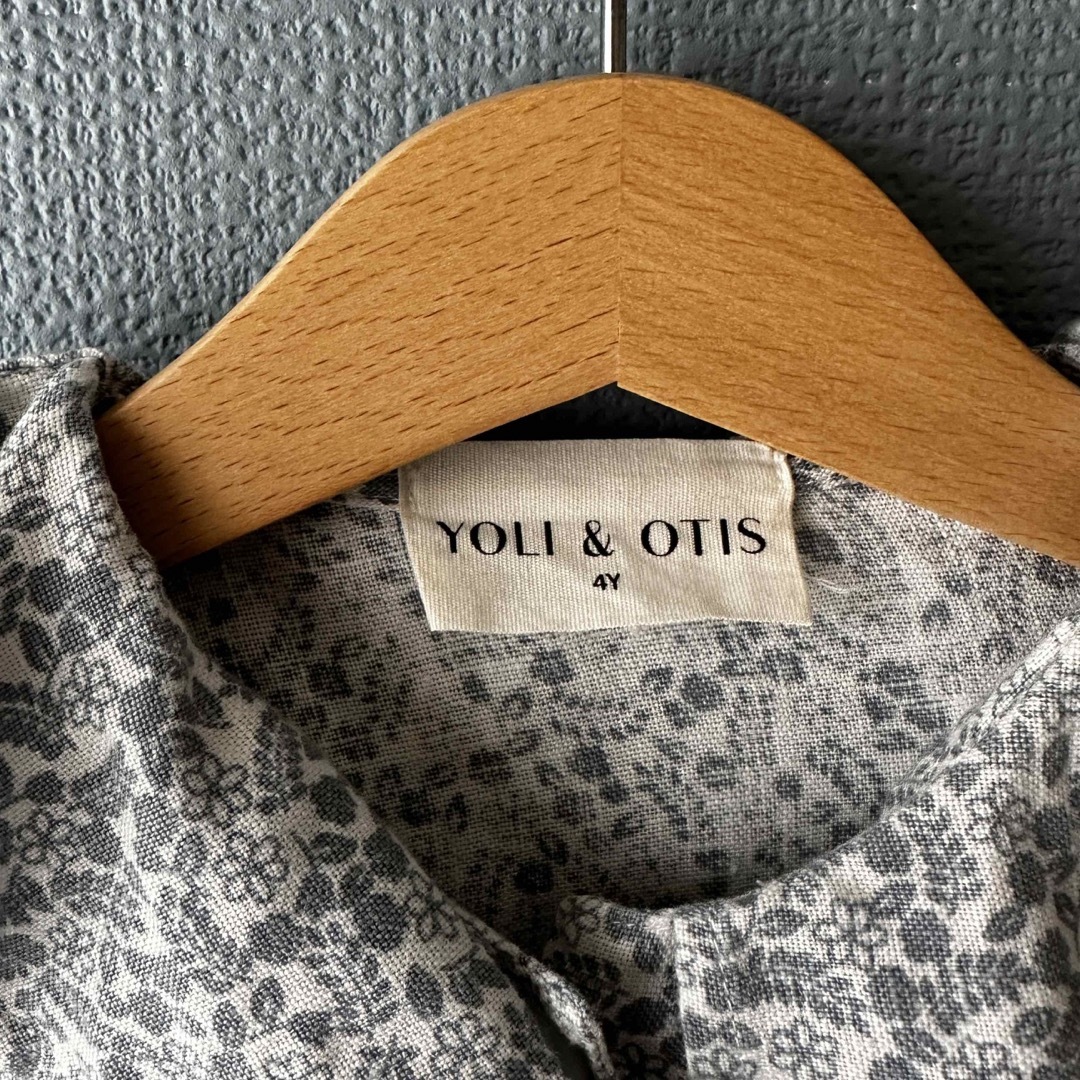 YOLI&OTIS ブラウス キッズ/ベビー/マタニティのキッズ服女の子用(90cm~)(ブラウス)の商品写真