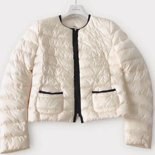 モンクレール(MONCLER)のMONCLER モンクレールレディースダウン0ノーカラーライトダウンジャケット(ダウンジャケット)