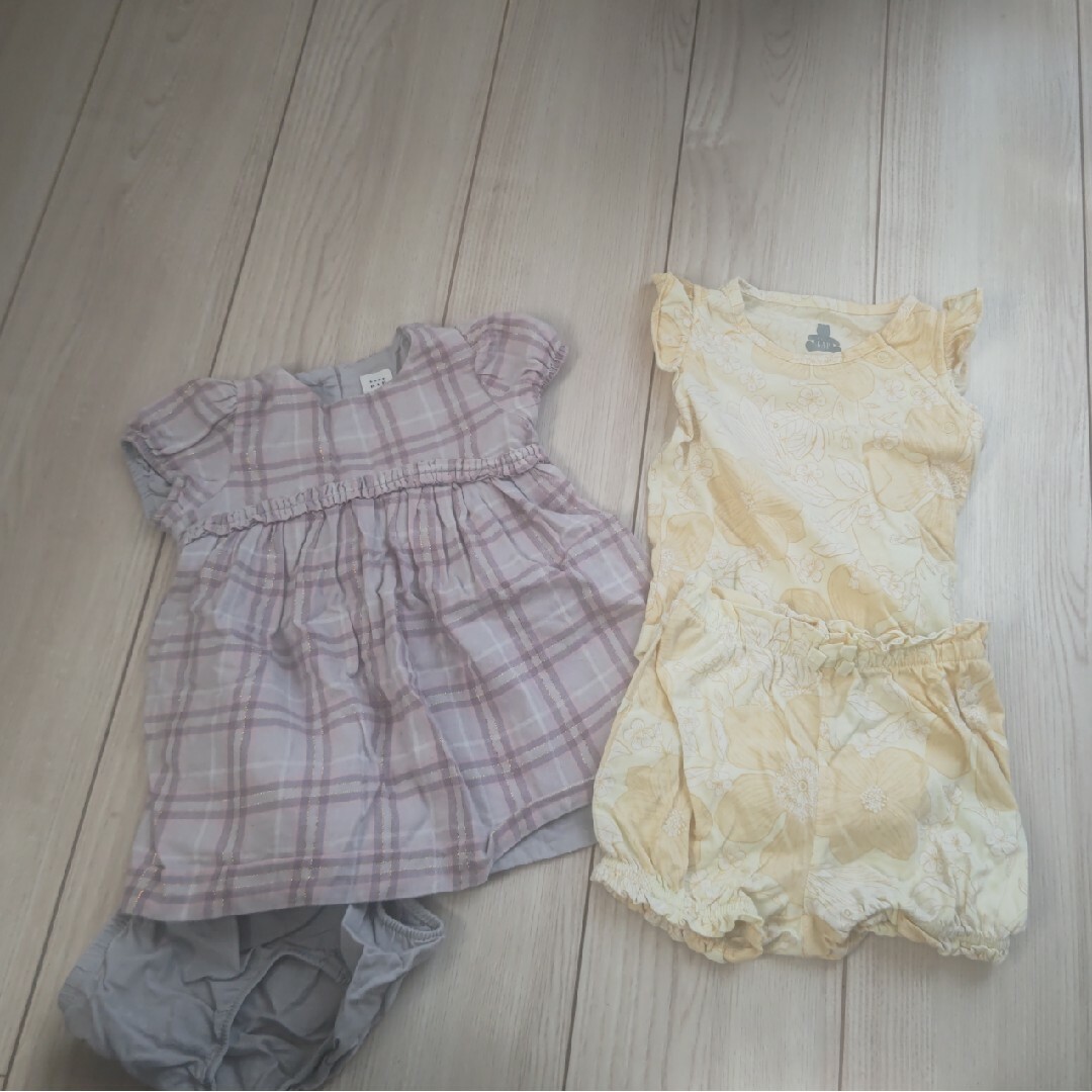 babyGAP(ベビーギャップ)のbabygap ベビー服　セット キッズ/ベビー/マタニティのベビー服(~85cm)(ロンパース)の商品写真