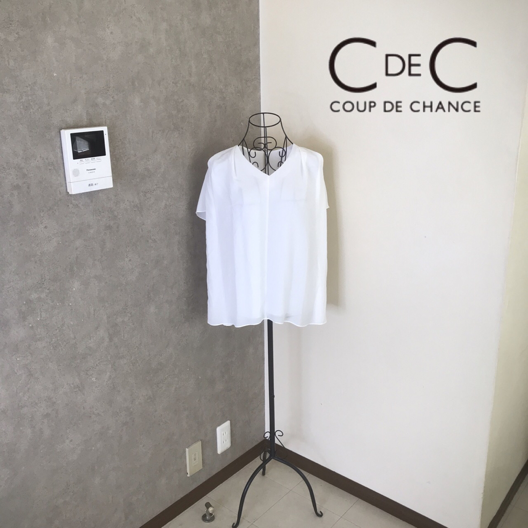 COUP DE CHANCE(クードシャンス)のクードシャンス♡1度着用　ブラウス レディースのトップス(シャツ/ブラウス(半袖/袖なし))の商品写真