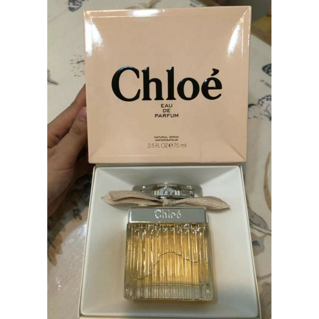 Chloe(クロエ)の新品CHLOE クロエ オードパルファム EDP SP 75ml コスメ/美容の香水(香水(女性用))の商品写真