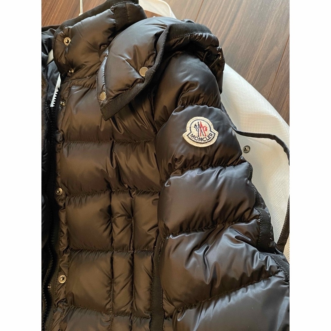 MONCLER(モンクレール)の美品✨モンクレール　エルミンヌ　サイズ0 レディースのジャケット/アウター(ダウンコート)の商品写真