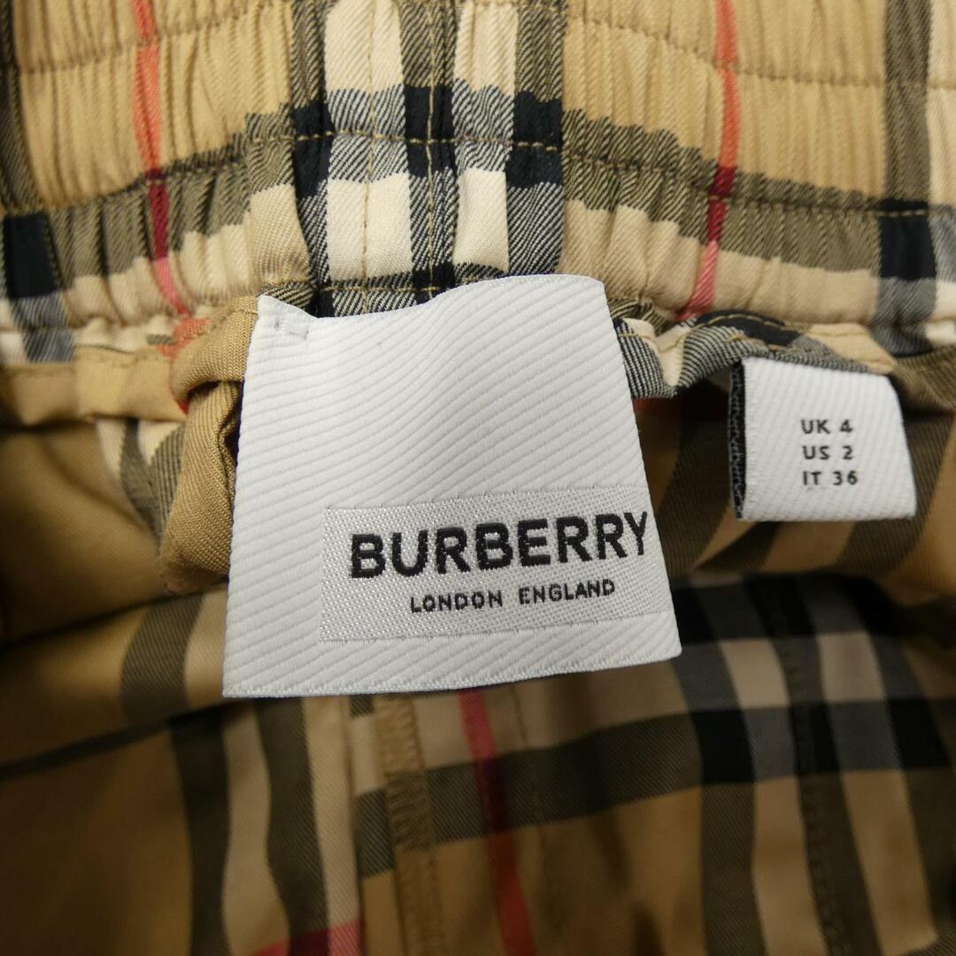 BURBERRY(バーバリー)のバーバリー BURBERRY ショートパンツ レディースのパンツ(その他)の商品写真