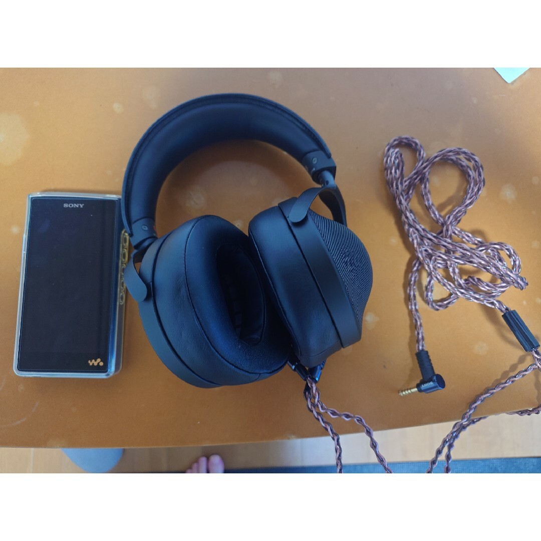 SONY(ソニー)のSONY MDR-Z1R　NW-WM1AM2　muc-b20sb1 スマホ/家電/カメラのオーディオ機器(ヘッドフォン/イヤフォン)の商品写真