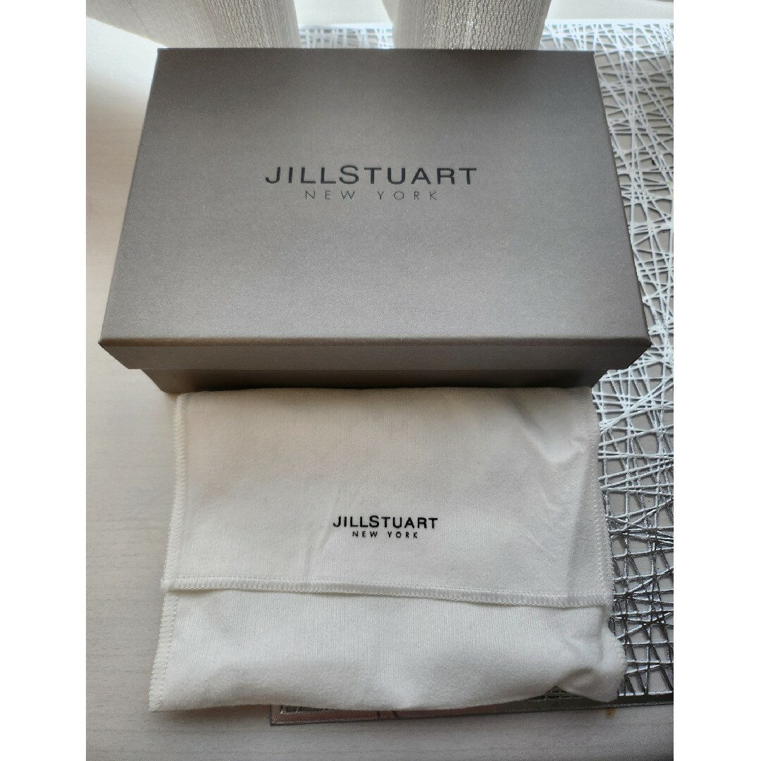 JILLSTUART(ジルスチュアート)のジルスチュアート　二つ折り財布 レディースのファッション小物(財布)の商品写真