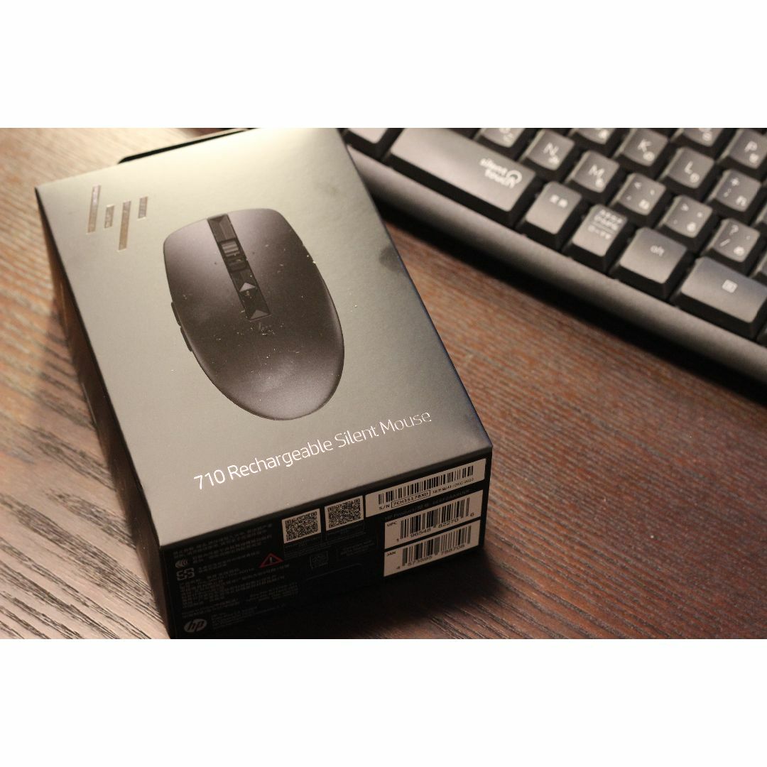 HP(ヒューレットパッカード)のHP 710 Rechargeable Silent Mouse 新品 未開封 スマホ/家電/カメラのPC/タブレット(PC周辺機器)の商品写真