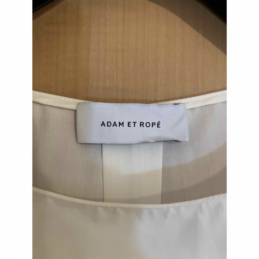 Adam et Rope'(アダムエロぺ)のADAM ET ROPÉ ブラウス レディースのトップス(シャツ/ブラウス(半袖/袖なし))の商品写真