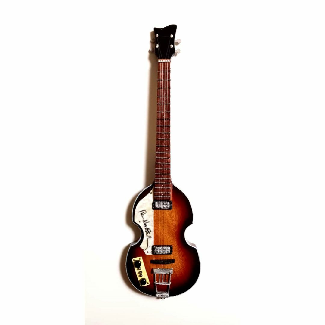 THE BEATLES ビートルズミニチュアベース25 cm。ミニチュア楽器 THE BEATLES ビートルズミニチュアベース25 cm。ミニチュア楽器