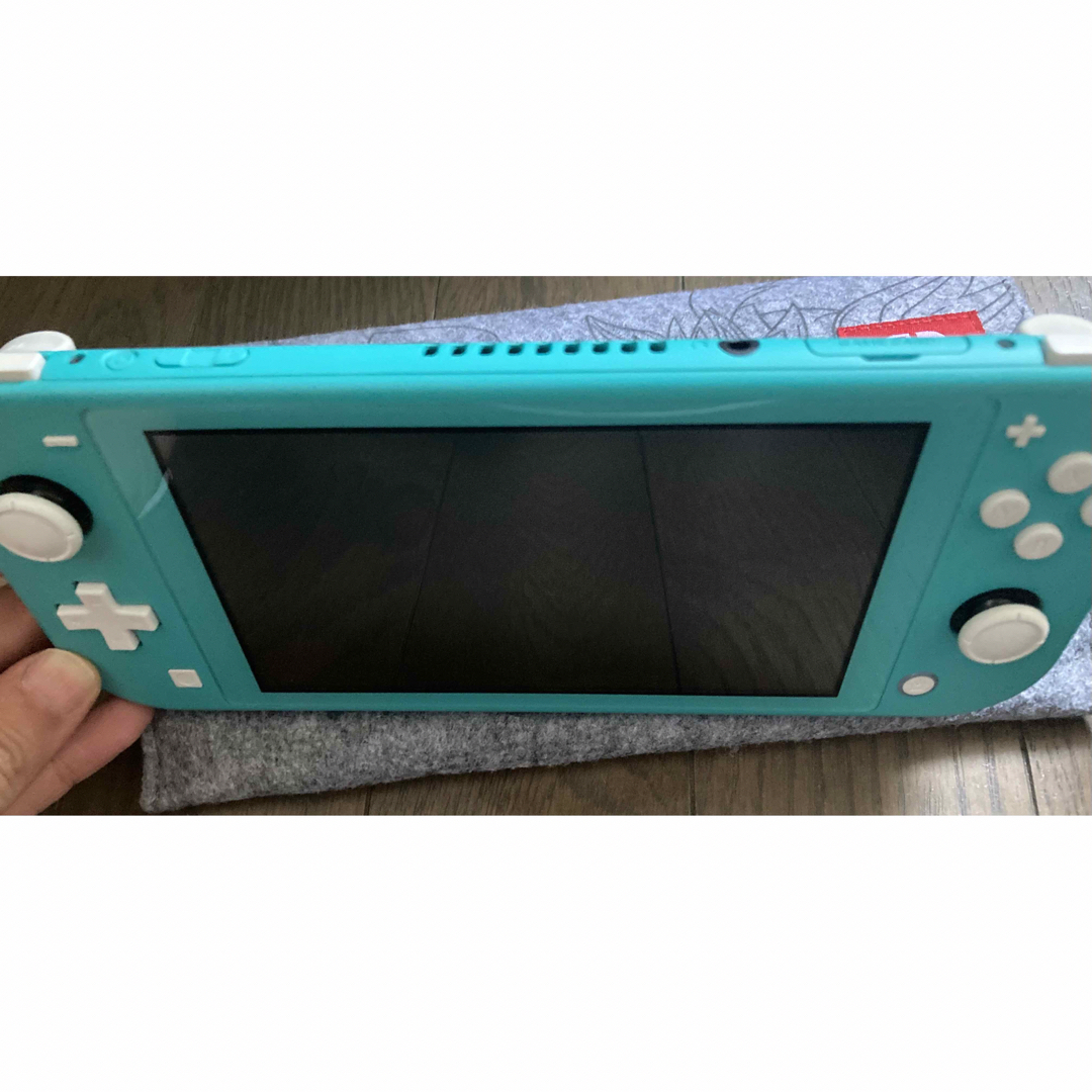 Nintendo Switch(ニンテンドースイッチ)のNintendo Switch Lite (中古) エンタメ/ホビーのゲームソフト/ゲーム機本体(携帯用ゲーム機本体)の商品写真