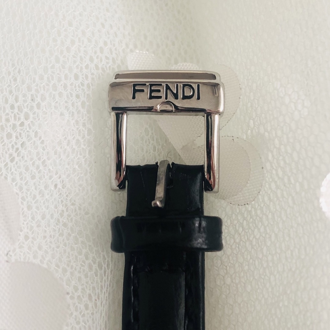 FENDI(フェンディ)のFENDI フェンディ 腕時計 320L シェル 12P ダイヤ レディースのファッション小物(腕時計)の商品写真