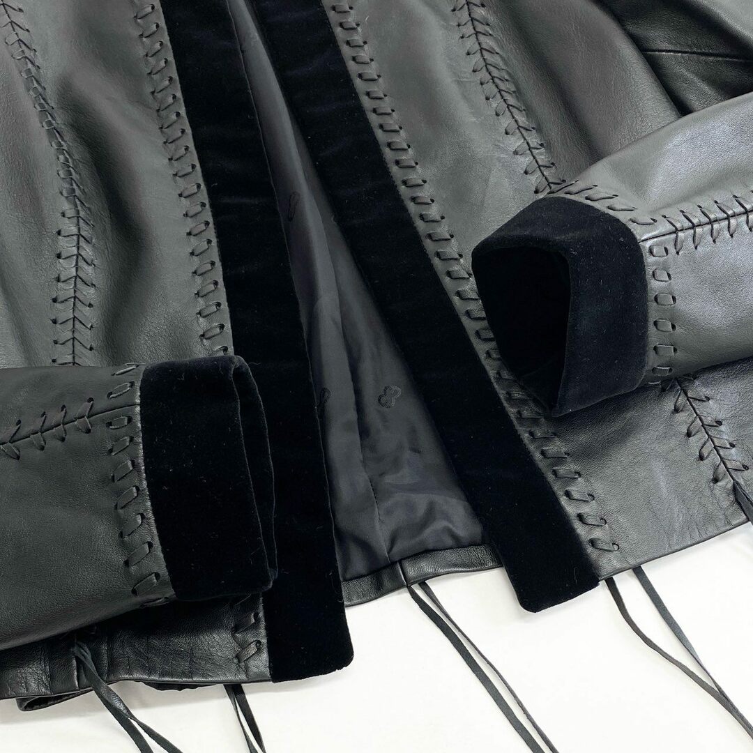 ESCADA(エスカーダ)の37c20 《美品》 ESCADA エスカーダ ラムレザージャケット 34 ブラック シープスキン イントレチャート 編み込み ノーカラー レディースのジャケット/アウター(ノーカラージャケット)の商品写真